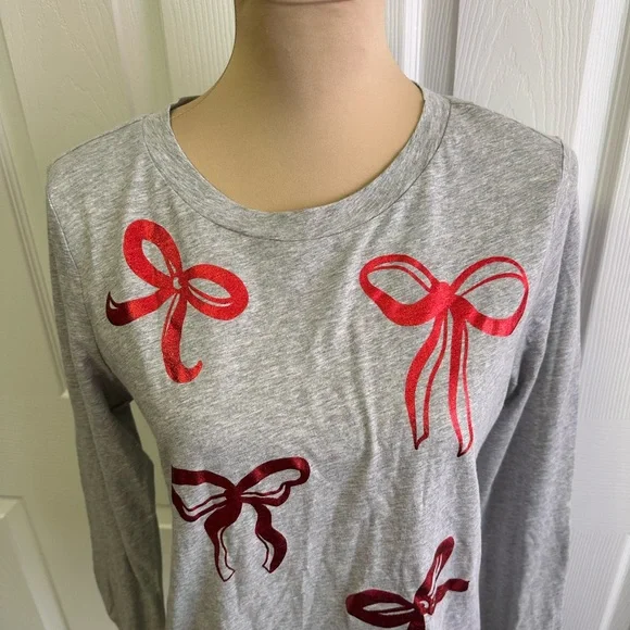 LOFT Heather Gray Tee with Vibrant Red Bow - Picture 2 of 6